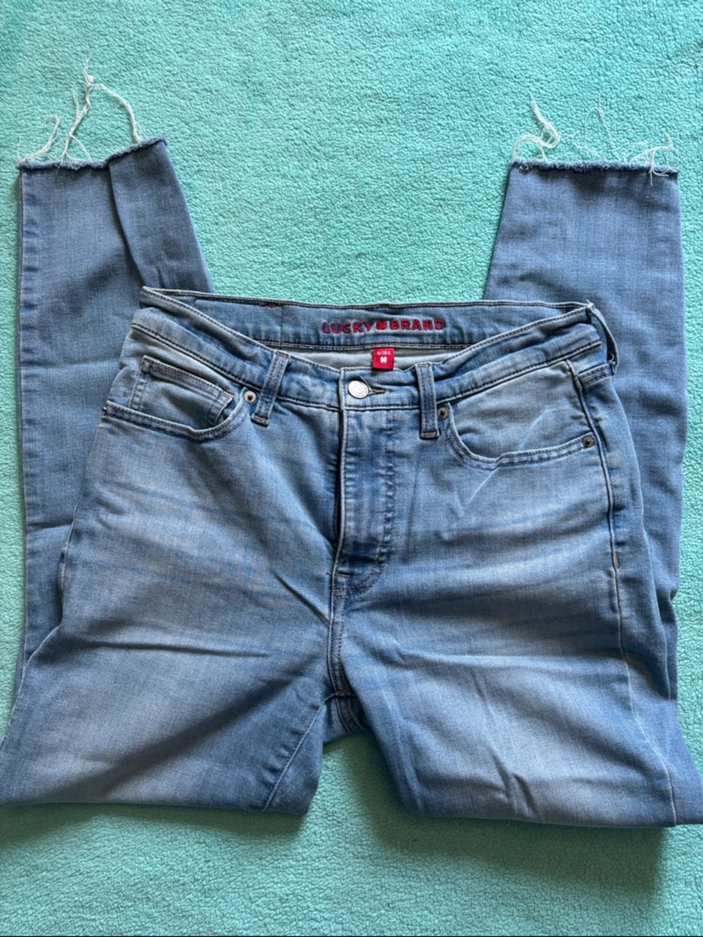 Lucky Brand Light Blue Skinny Jeans Distressed with Frayed Hem